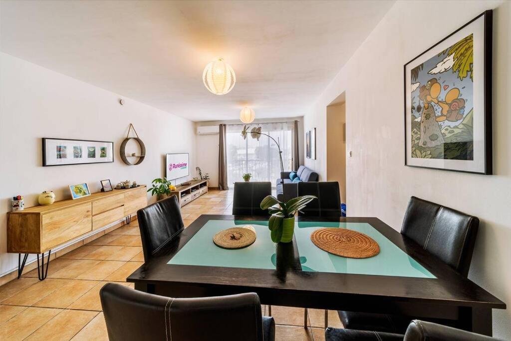 Jade - Appt 2 Chb - 4 Personnes - A 200 M Du Lagon De Saint-Pierre - Residence Avec Belle Piscine Et Parking Prive - Sur Le Front De Mer Et A 2 Pas Du Centre-Ville De St-Pierre Экстерьер фото