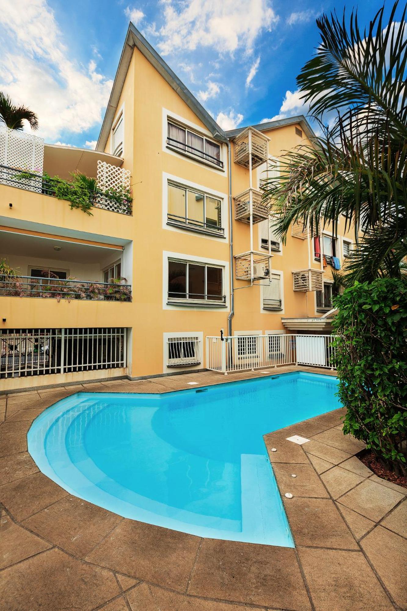 Jade - Appt 2 Chb - 4 Personnes - A 200 M Du Lagon De Saint-Pierre - Residence Avec Belle Piscine Et Parking Prive - Sur Le Front De Mer Et A 2 Pas Du Centre-Ville De St-Pierre Экстерьер фото